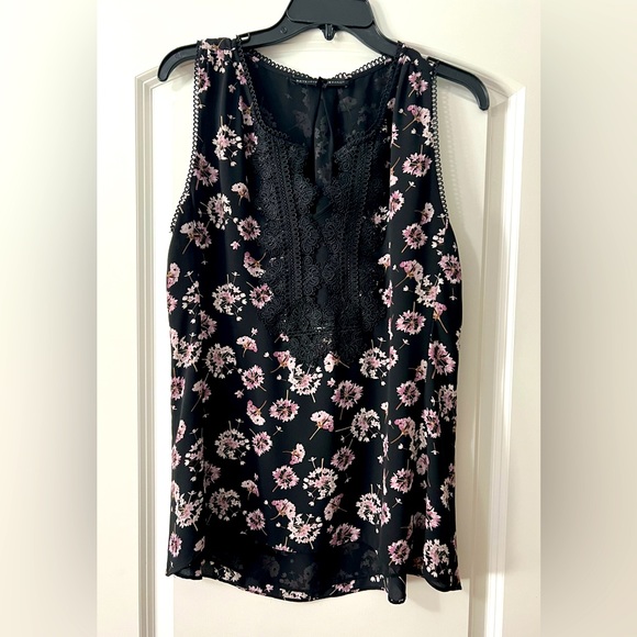 WHBM - Sleeveless Black Lilac Printed - Split Neckline With Lace Detailing - Picture 7 of 13